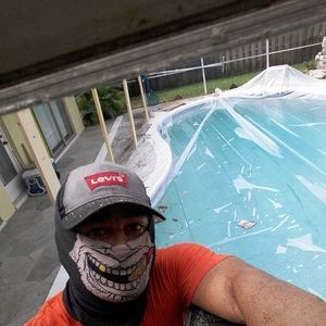 Meet your Posher, Noe